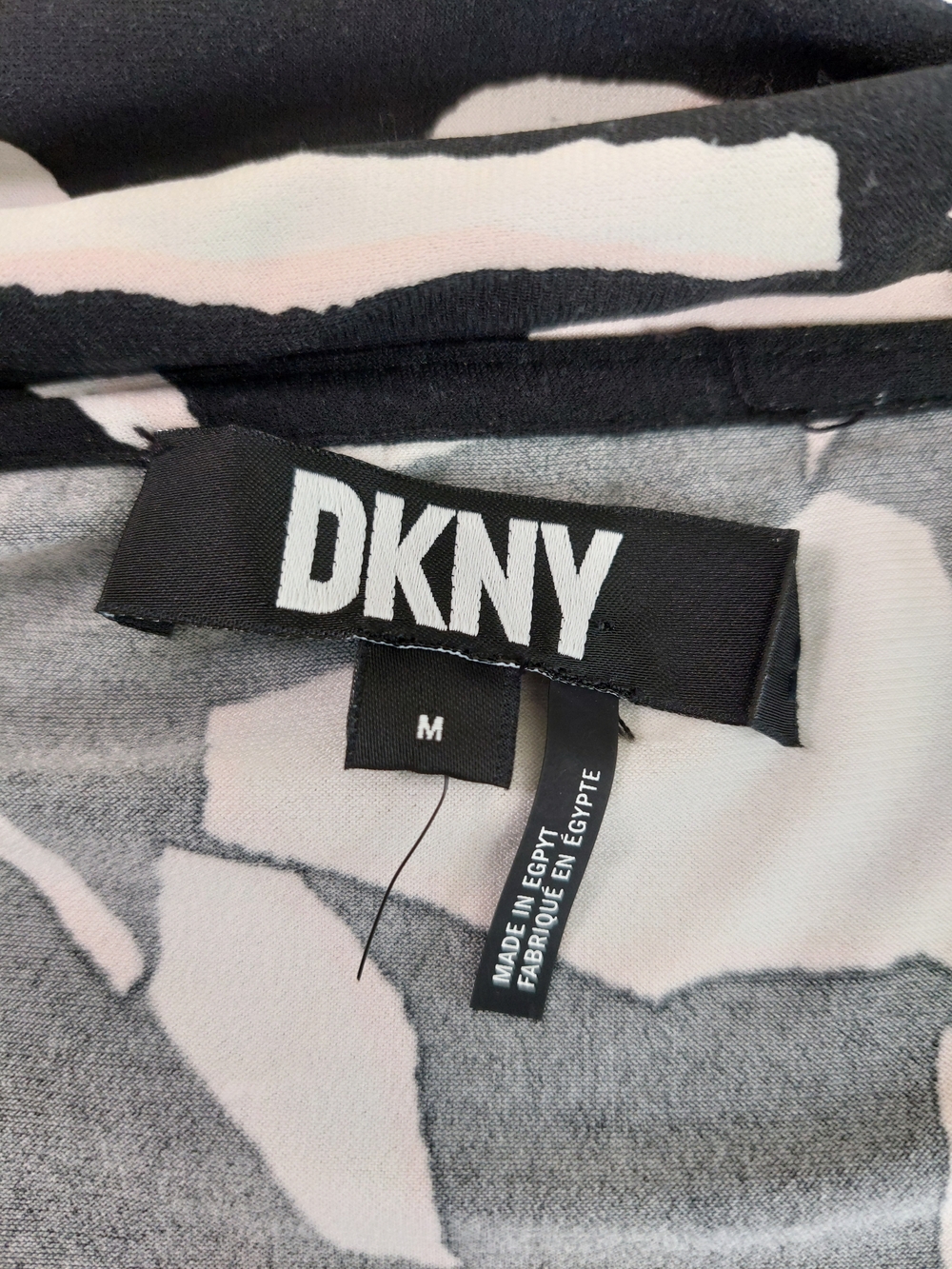 DKNY Abstract Zebra Print Faux Wrap Top Blouse Black White Size M - Picture 4 of 7